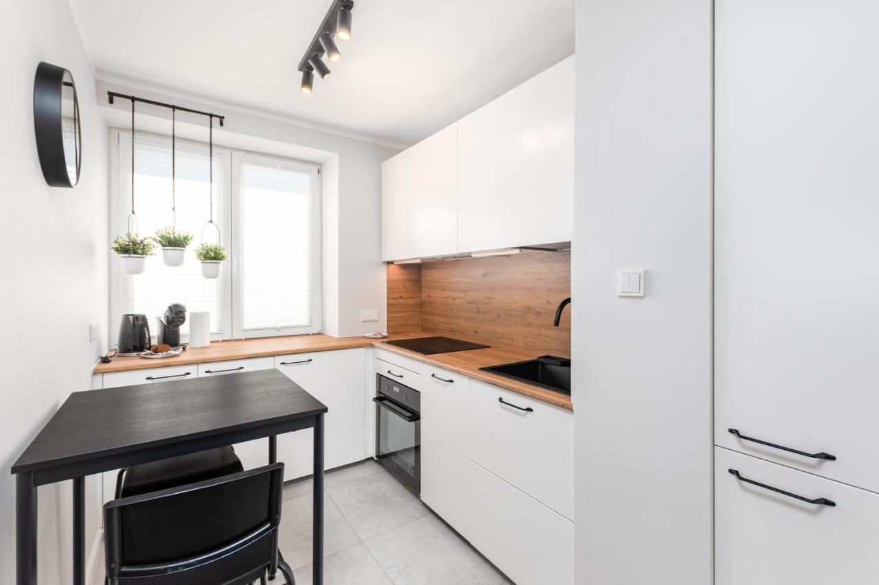Pl. Dabrowskiego 12 By Homeprime Varšava Exteriér fotografie